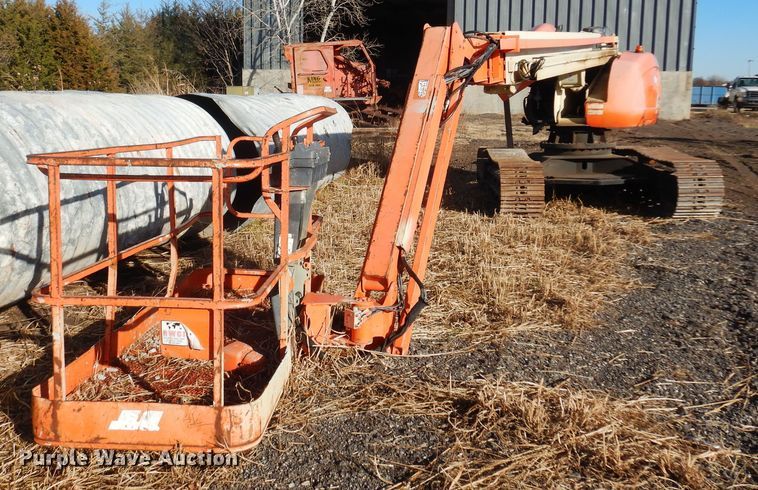 image for item LX9932 2001 JLG 660SJC  boom lift