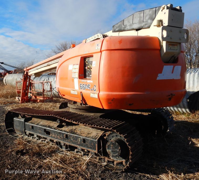 image for item LX9932 2001 JLG 660SJC  boom lift