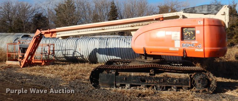 image for item LX9932 2001 JLG 660SJC  boom lift