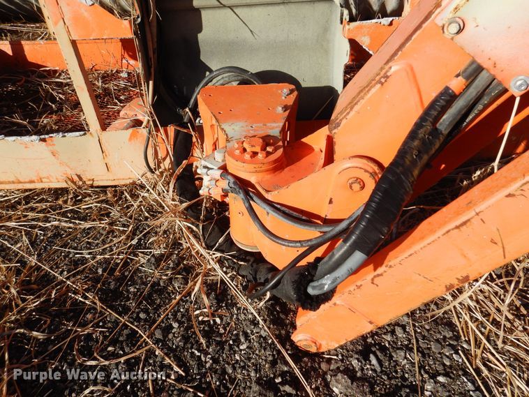 image for item LX9932 2001 JLG 660SJC  boom lift