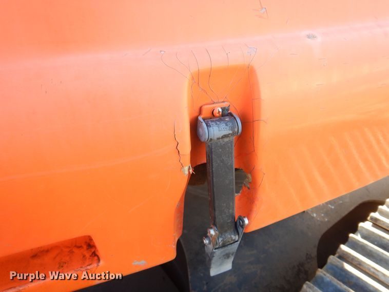image for item LX9932 2001 JLG 660SJC  boom lift