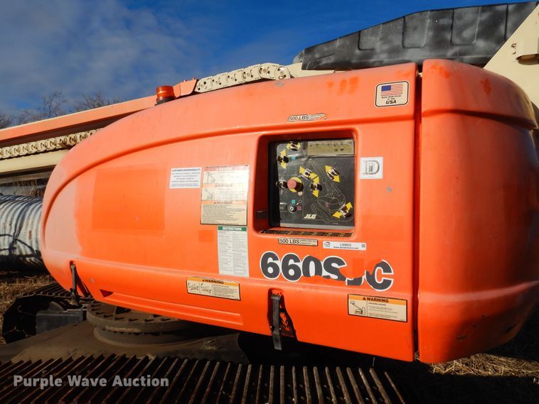 image for item LX9932 2001 JLG 660SJC  boom lift