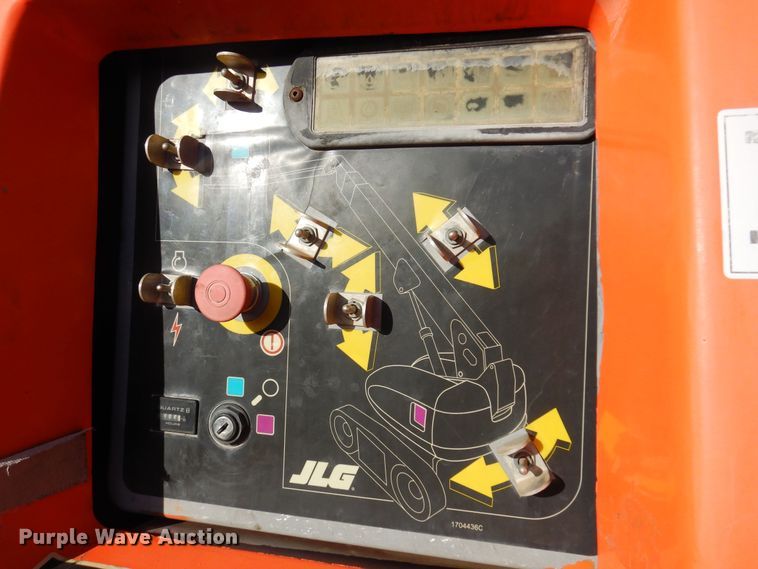 image for item LX9932 2001 JLG 660SJC  boom lift