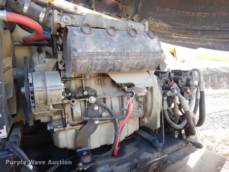 image for item LX9932 2001 JLG 660SJC  boom lift