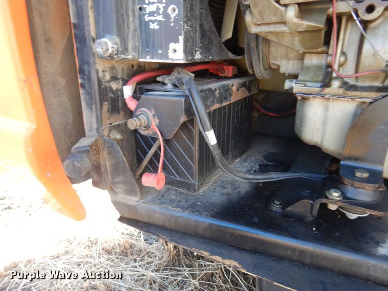 image for item LX9932 2001 JLG 660SJC  boom lift