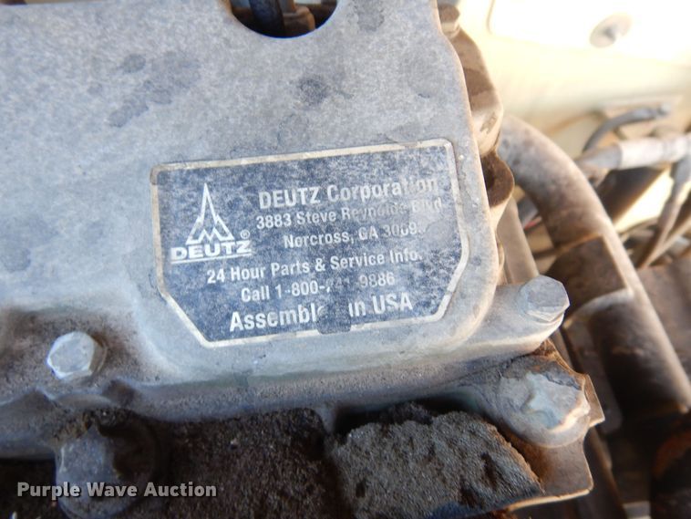 image for item LX9932 2001 JLG 660SJC  boom lift