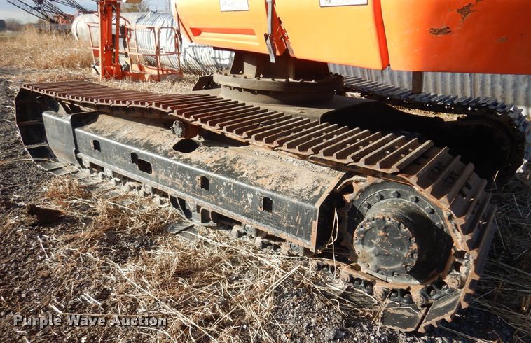 image for item LX9932 2001 JLG 660SJC  boom lift