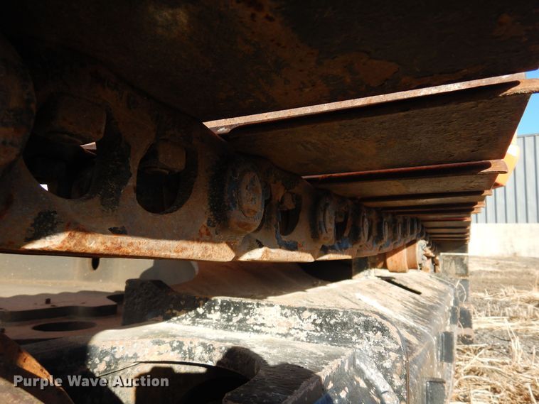 image for item LX9932 2001 JLG 660SJC  boom lift