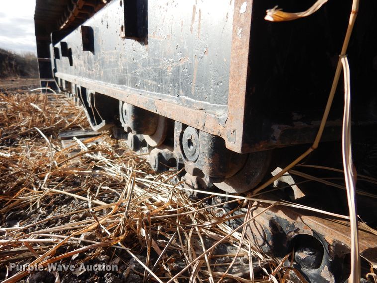 image for item LX9932 2001 JLG 660SJC  boom lift