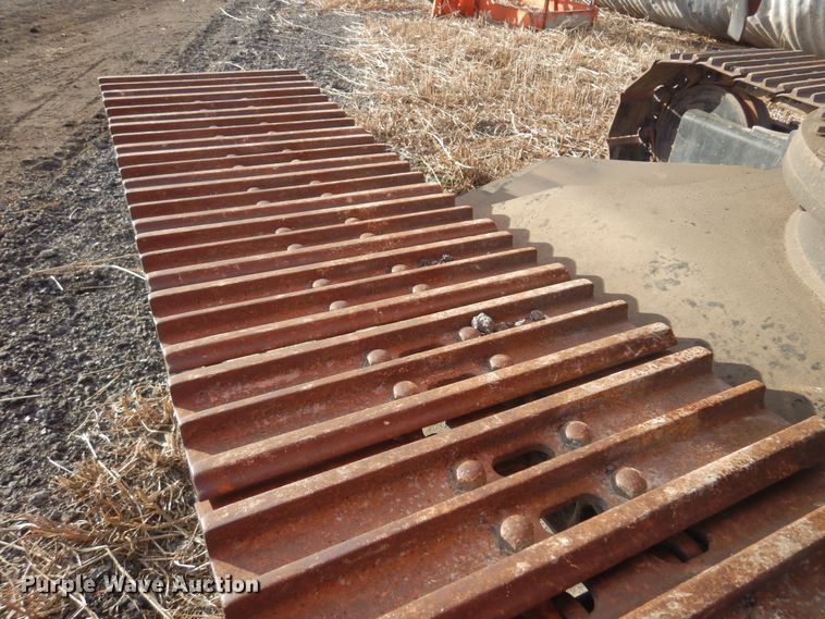 image for item LX9932 2001 JLG 660SJC  boom lift