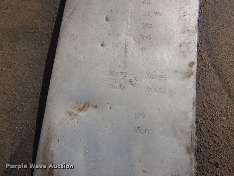 image for item LX9932 2001 JLG 660SJC  boom lift