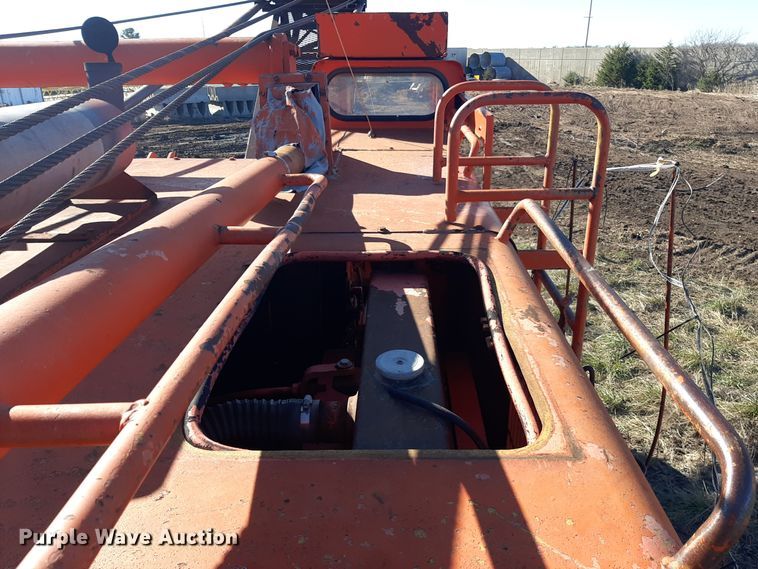 image for item LX9935 1976 Koehring 440  crane