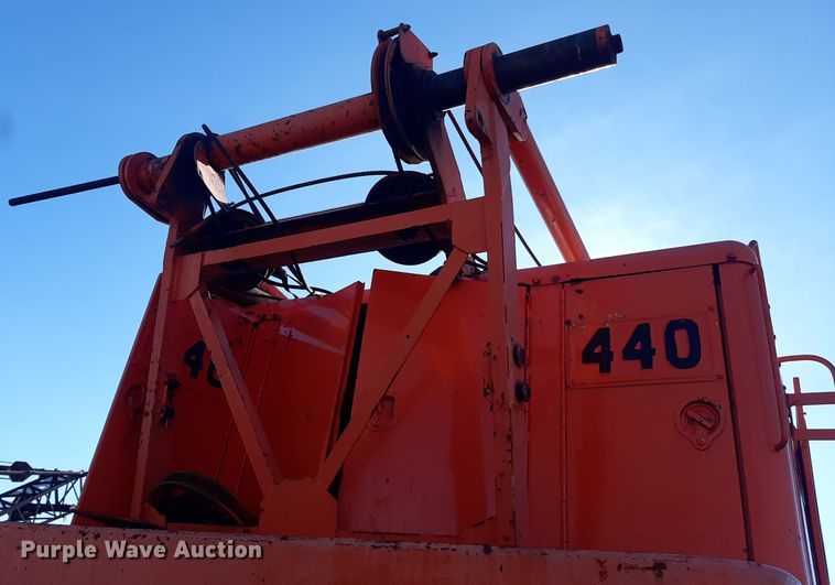 image for item LX9936 1971 Koehring 440  crane
