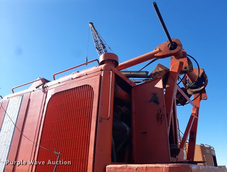 image for item LX9936 1971 Koehring 440  crane