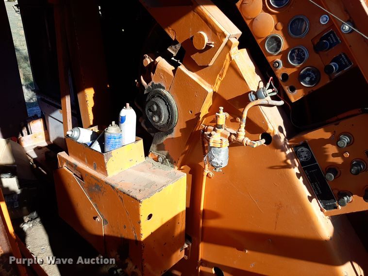 image for item LX9937 1965 Koehring 305  crane