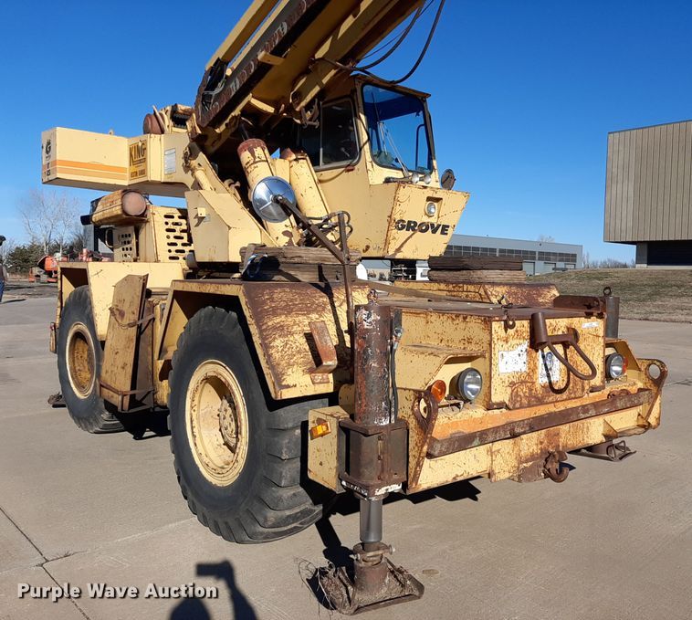image for item LX9938 1985 Grove RT525  crane