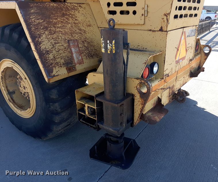 image for item LX9938 1985 Grove RT525  crane