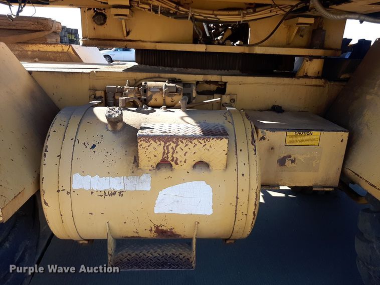 image for item LX9938 1985 Grove RT525  crane