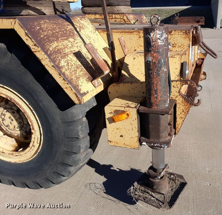 image for item LX9938 1985 Grove RT525  crane