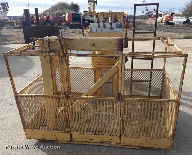 image for item LX9938 1985 Grove RT525  crane