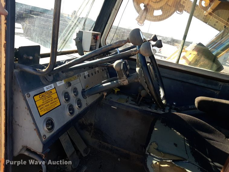 image for item LX9938 1985 Grove RT525  crane