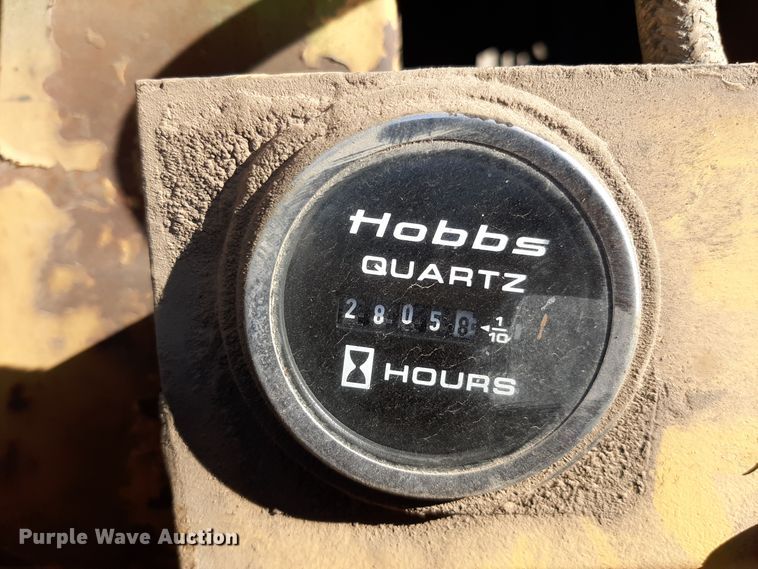 image for item LX9938 1985 Grove RT525  crane