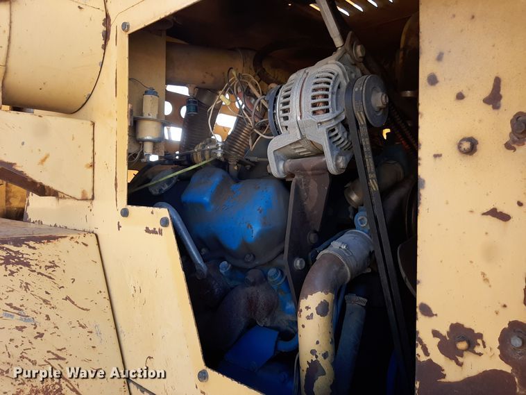 image for item LX9938 1985 Grove RT525  crane