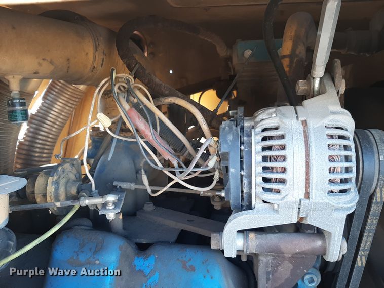 image for item LX9938 1985 Grove RT525  crane