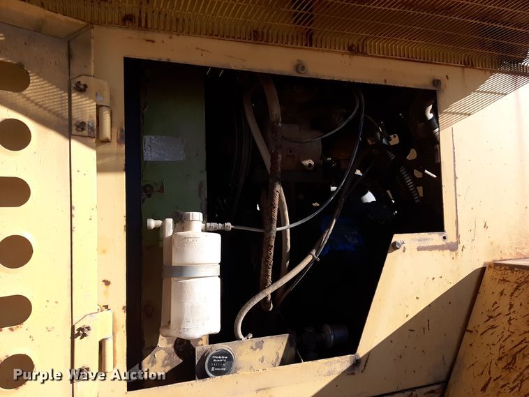 image for item LX9938 1985 Grove RT525  crane