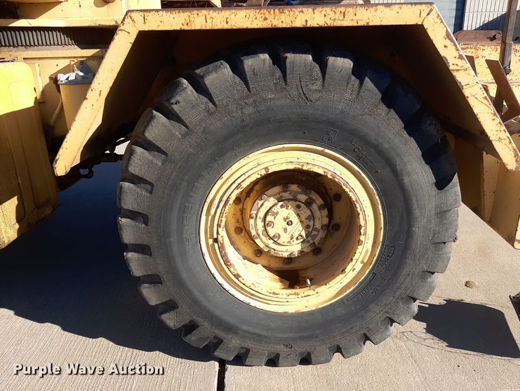 image for item LX9938 1985 Grove RT525  crane