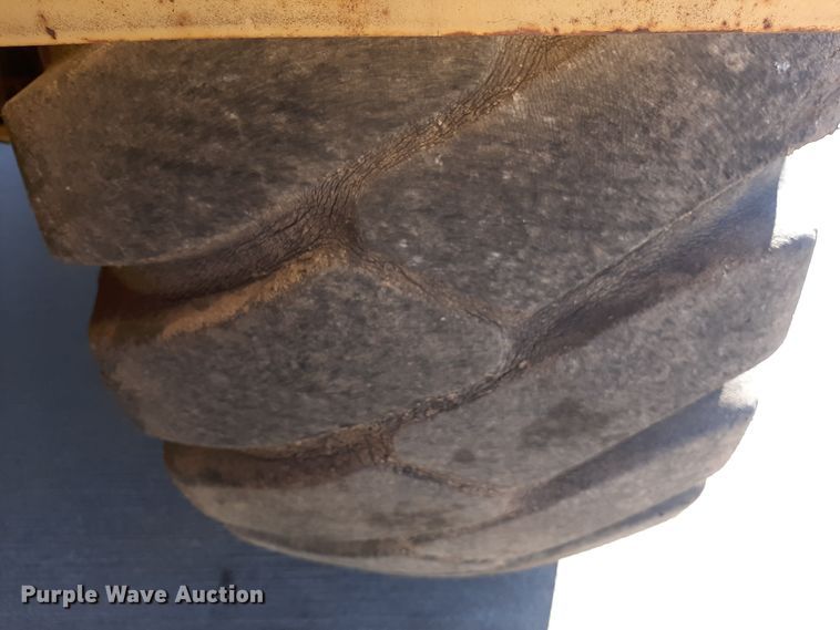 image for item LX9938 1985 Grove RT525  crane