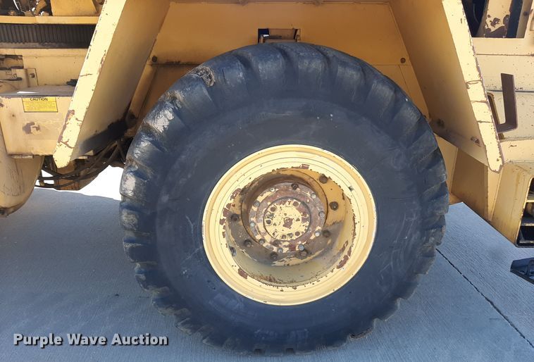 image for item LX9938 1985 Grove RT525  crane