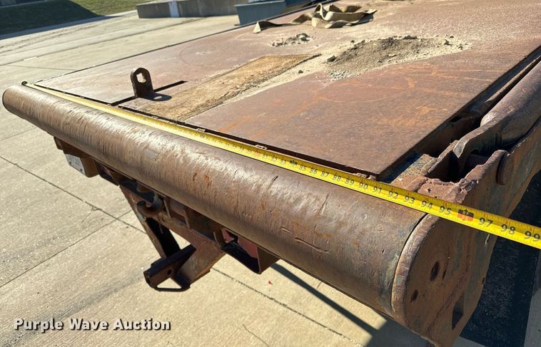 image for item LX9939 1992 Ford F600  winch truck