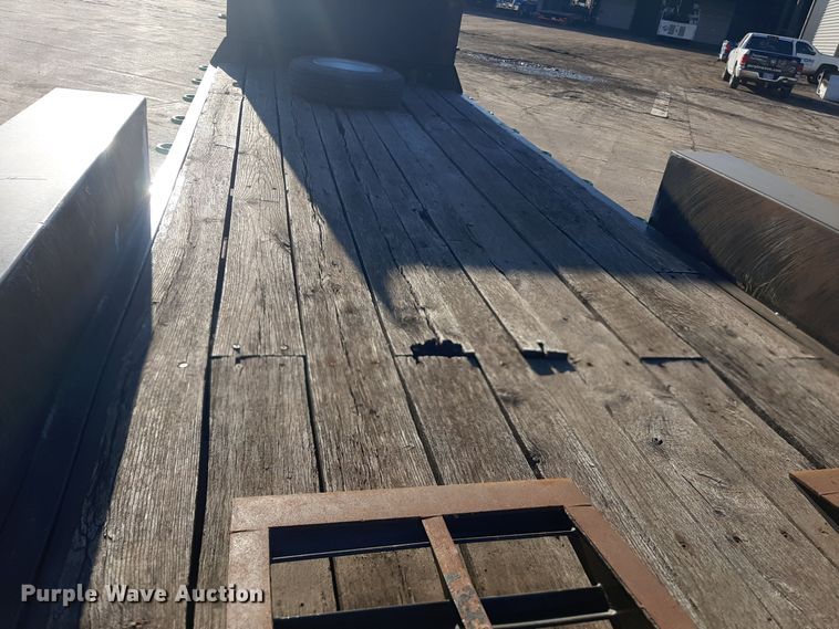 image for item LX9951 2002 Interstate equipment trailer