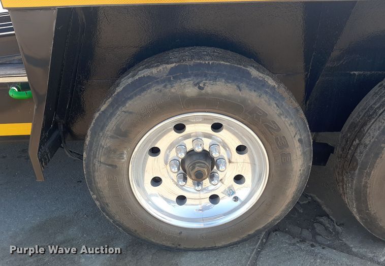 image for item LX9951 2002 Interstate equipment trailer