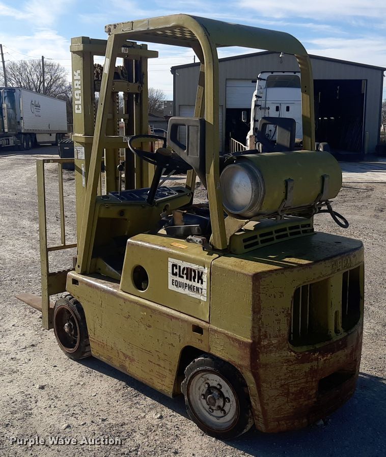 image for item LX9952 Clark C500  45  forklift