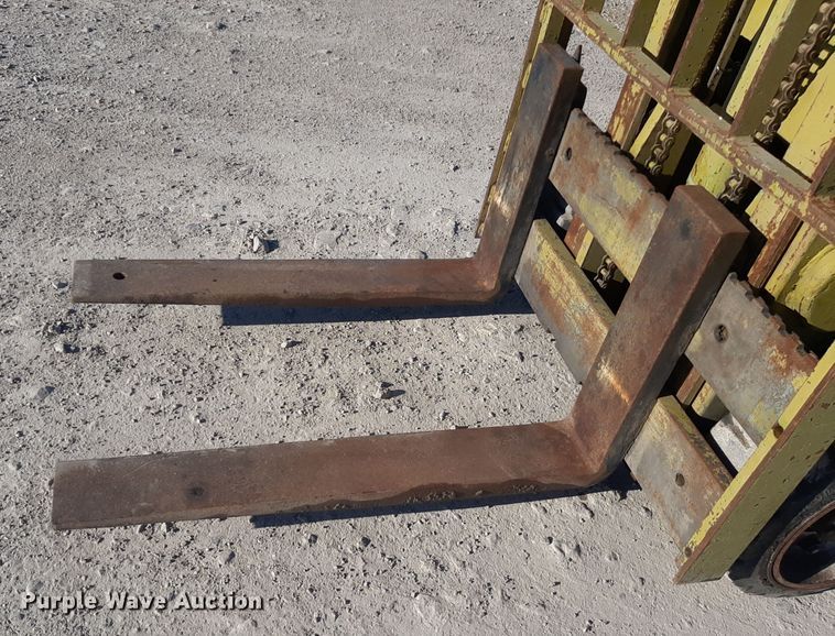 image for item LX9952 Clark C500  45  forklift