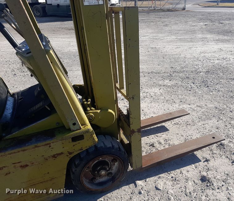 image for item LX9952 Clark C500  45  forklift