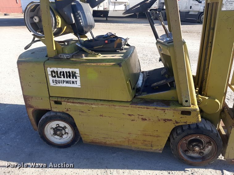 image for item LX9952 Clark C500  45  forklift