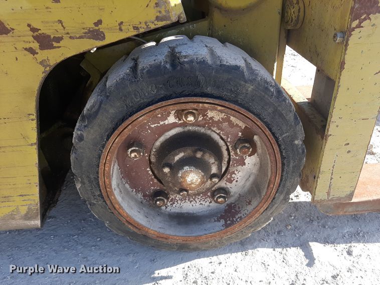 image for item LX9952 Clark C500  45  forklift