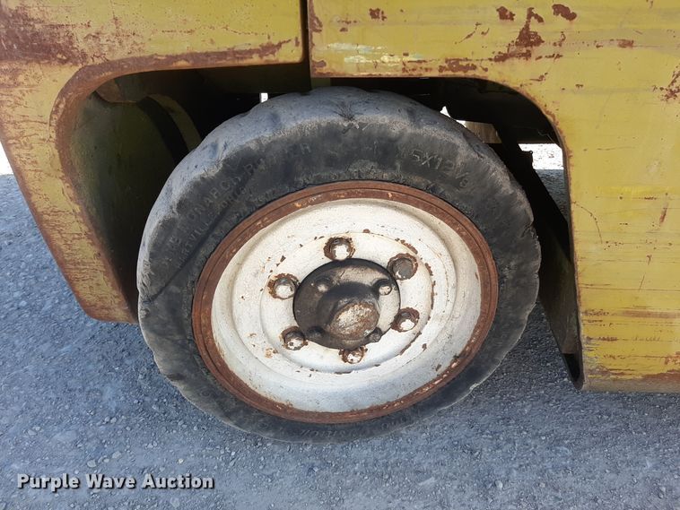 image for item LX9952 Clark C500  45  forklift