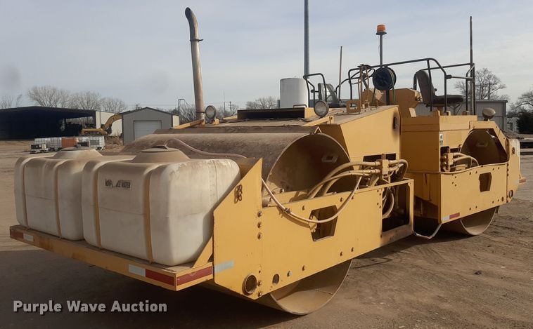 image for item LX9963 Tampo RS-188-A  double drum vibratory roller