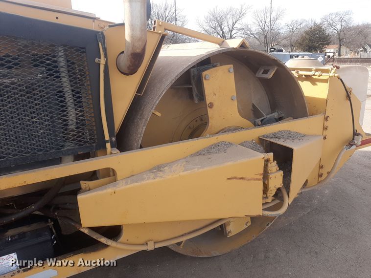 image for item LX9963 Tampo RS-188-A  double drum vibratory roller