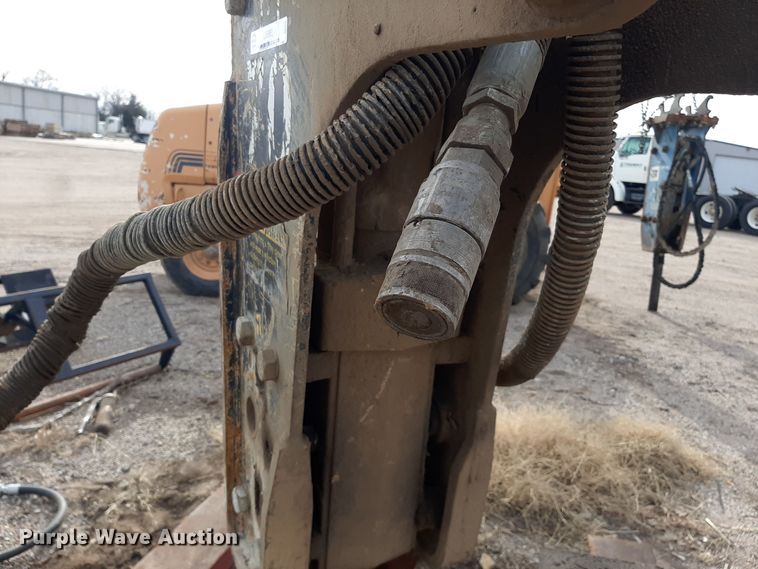 image for item LX9965 Caterpillar  breaker