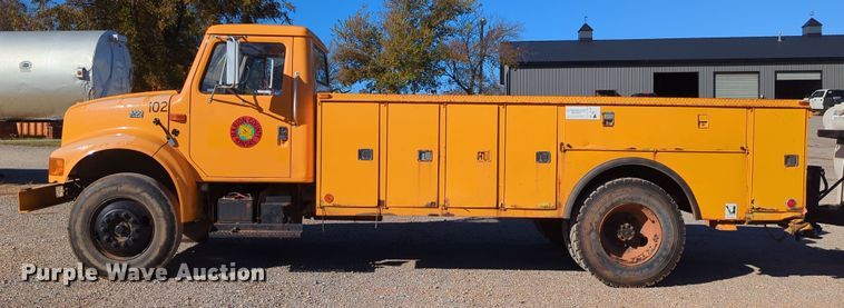 image for item LY9480 2000 International 4700  utility / service truck