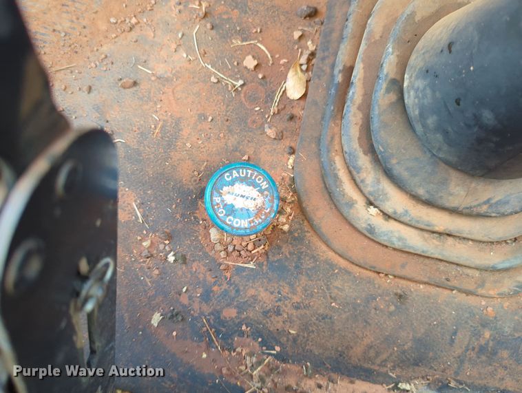 image for item LY9480 2000 International 4700  utility / service truck