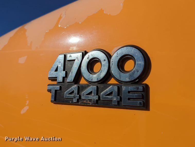 image for item LY9480 2000 International 4700  utility / service truck