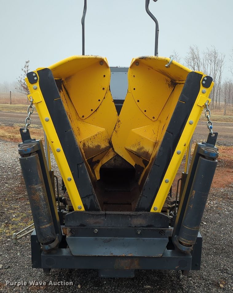 image for item LY9490 2019 Bomag BF 200 C-2  paver