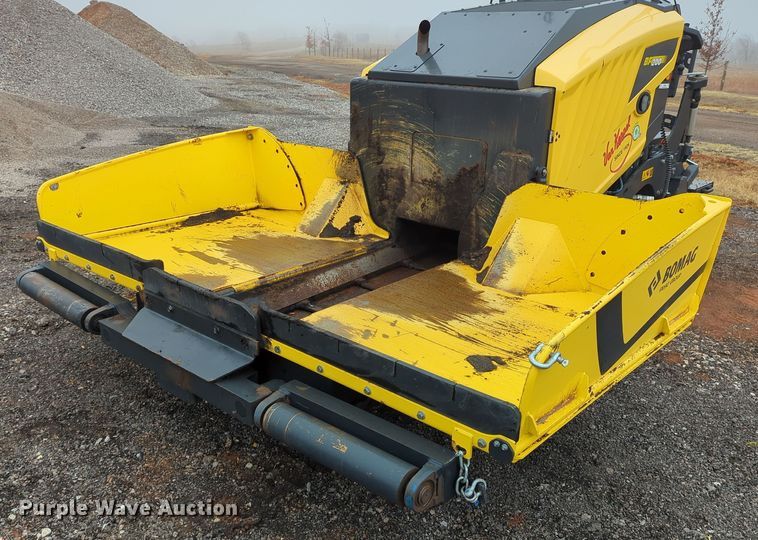 image for item LY9490 2019 Bomag BF 200 C-2  paver