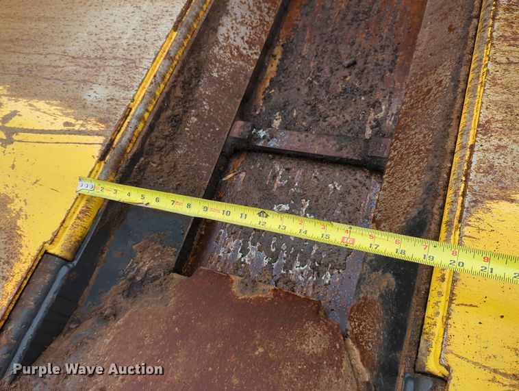 image for item LY9490 2019 Bomag BF 200 C-2  paver